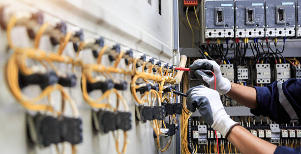 Professional Electrician technician working in Port LaBelle, FL
